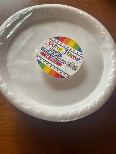 Photo of free 15 pack plastic plates unopened (Battersea SW8) #1