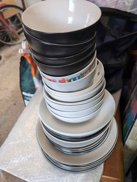 Photo of free Plates and bowls (Welwyn Garden City) #1