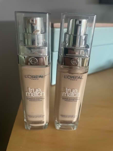 Photo of free L’Oréal true match super blendable foundation (North Ascot SL5) #1