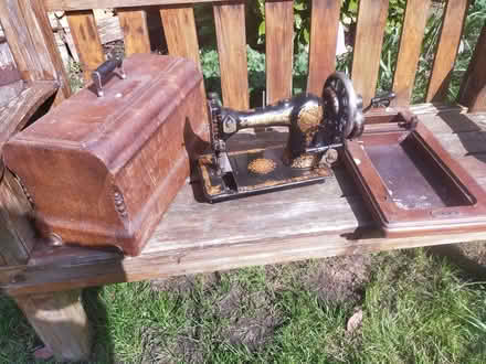 Photo of free Jones' hand sewing machine (Little Wenlock TF6) #1