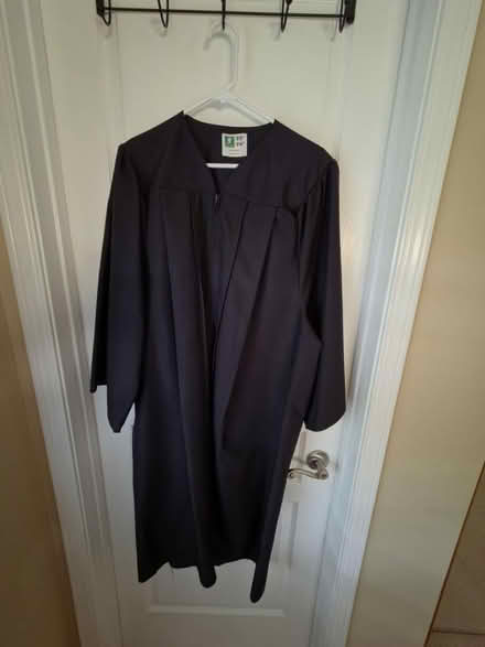 Photo of free Black Graduation Gown (Ventana Hills in Pleasanton) #1