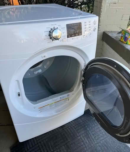 Photo of free Fully-Functioning Gas Dryer (Sunnyside) #2