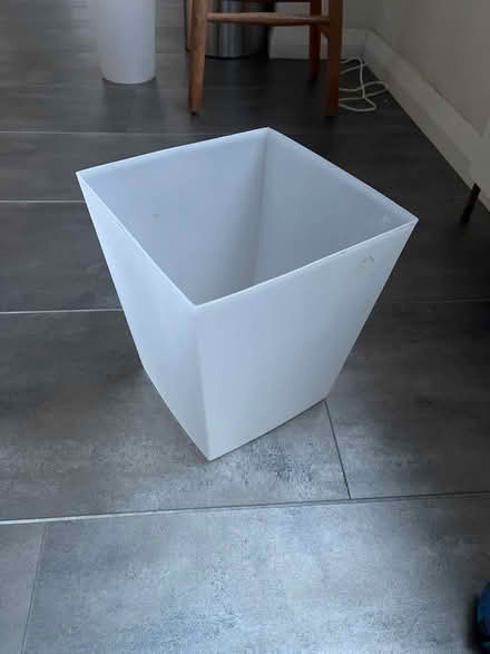 Photo of free Plastic waste basket square (Upper Weston) #1