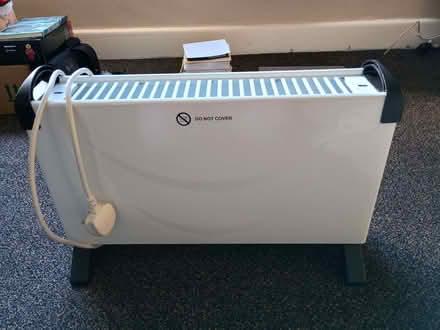 Photo of free De Longhi convection heater SPARES/REPAIRS (Hala LA1) #1