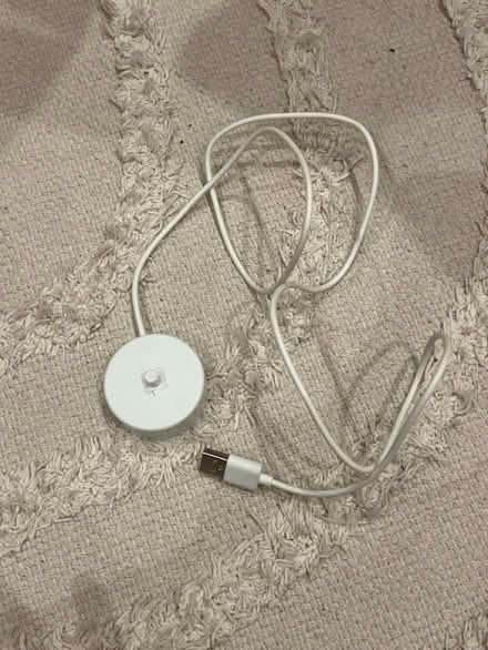 Photo of free Philip’s toothbrush charger (Dalston junction E8) #1