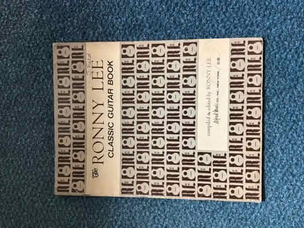 Photo of free Guitar tutor (Sidley TN40) #1