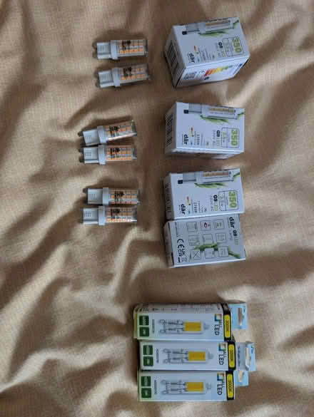 Photo of free 10 x G9 2700k & 3 x G9 3000k bulbs (Stonebridge - NW10) #1