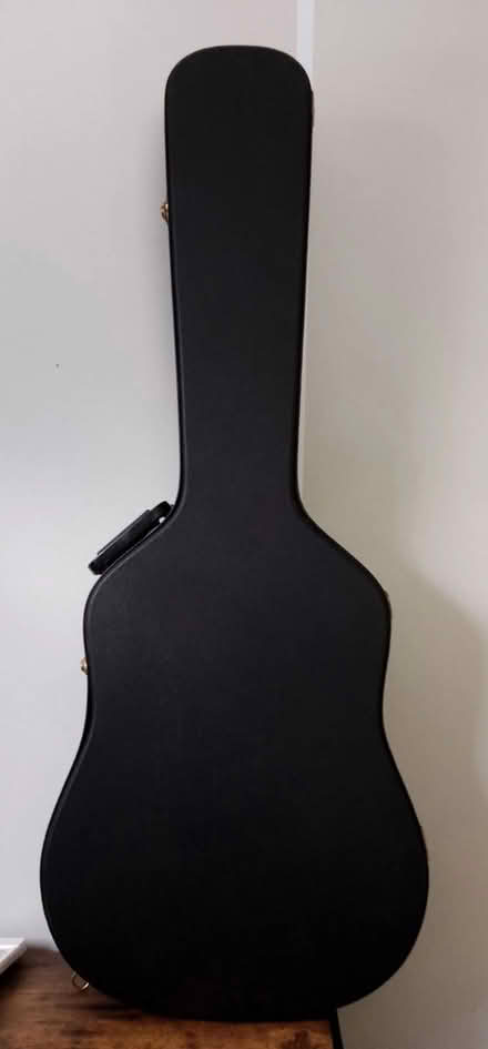 Photo of Guitar Hard Case (East Barming ME16) #1