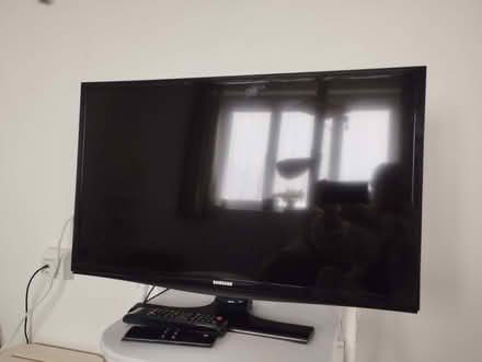 Photo of free Samsung Tv (Brightlingsea CO7) #2