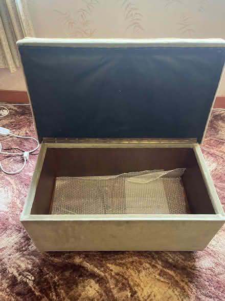 Photo of free Ottoman (Shirley Warren SO16) #2