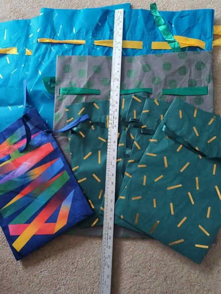 Photo of free Reusable Gift Bags (Malvern Link WR14) #2
