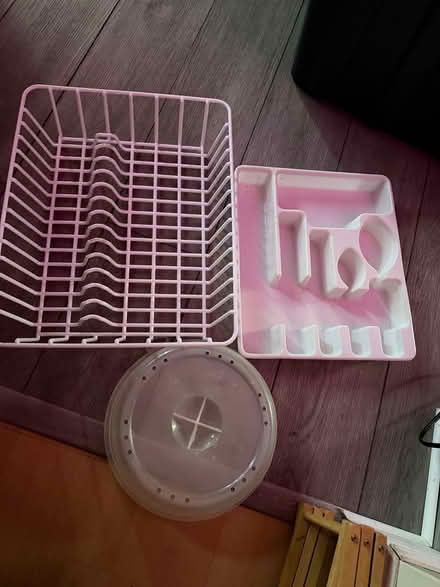 Photo of free Kitchen stuff (plastic) (Hwy 7 and 9th Line Markham) #1