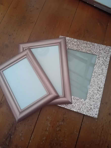 Photo of free Photo Frames (Vale LA1) #1