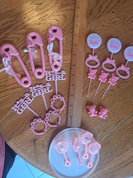 Photo of free Pink baby shower decorations (Hurontario and South Service) #1