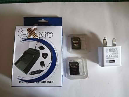 Photo of free digital battery charger (L24) #2