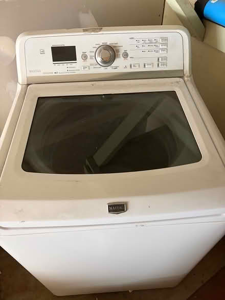 Photo of free Large Washer (working) (Saratoga Village) #1