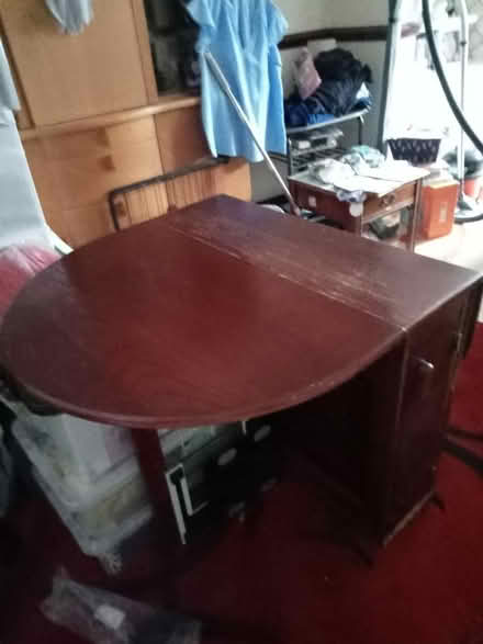 Photo of free Dining room table and chairs (Bewsey WA2) #2