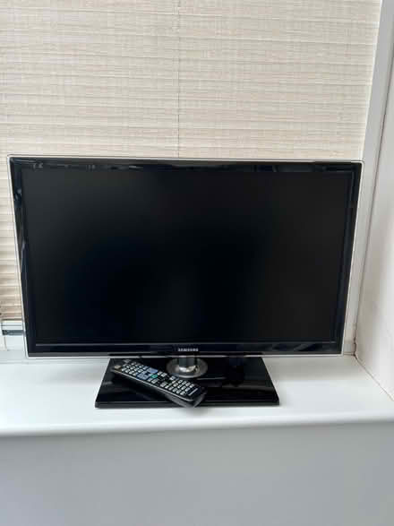 Photo of free Samsung colour tv (Willingdon BN20) #2