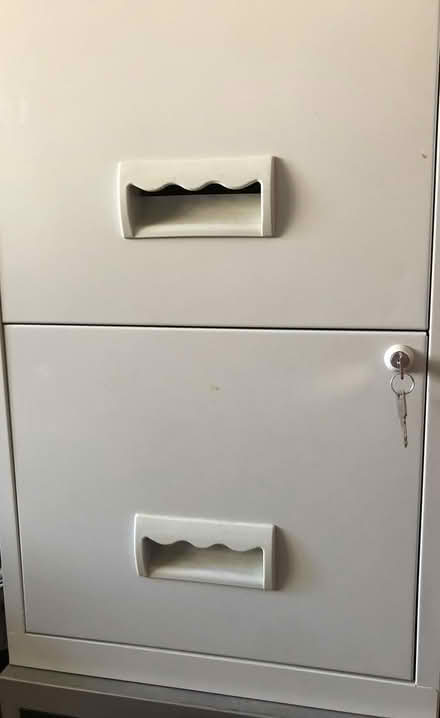 Photo of 2 Drawer Metal Filing Cabinet (Liphook GU30) #2