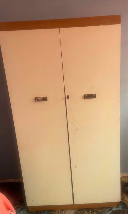 Photo of free Solid wardrobe not flat pack (Clapham Junction SW11) #1