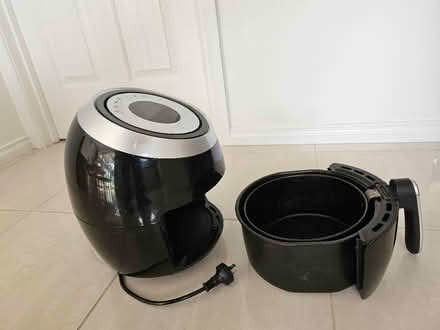 Photo of free Air fryer (Mount Waverley) #2