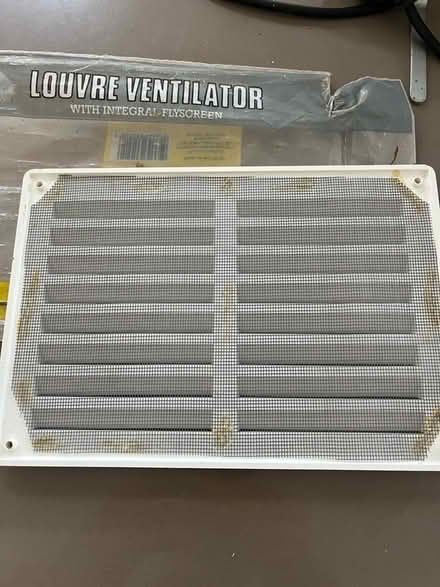 Photo of free Louvre ventilator, plastic (Barnard's Green WR14) #3