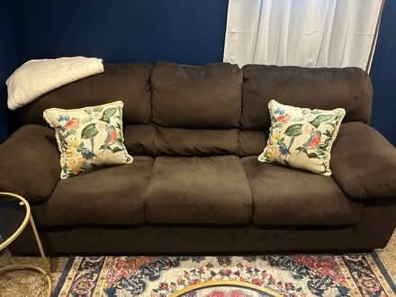 Photo of free Couch (Saugerties) #1