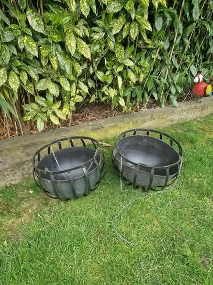 Photo of free Hanging baskets and liners (Windsor SL4) #1