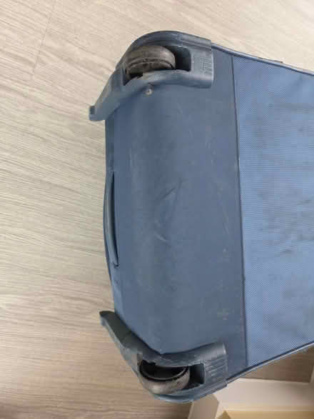 Photo of free Samsonite Wheeling Suitcase (E4) #3