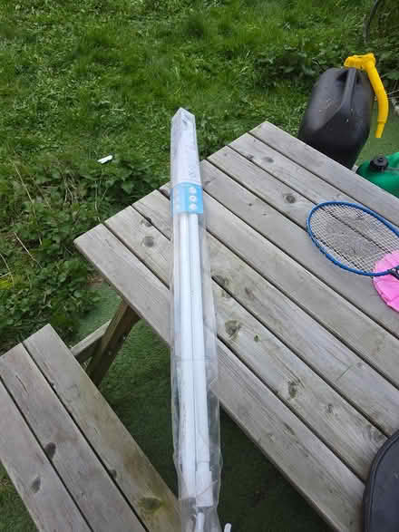 Photo of free Extendable shower curtain rod (Seacroft LS14) #2