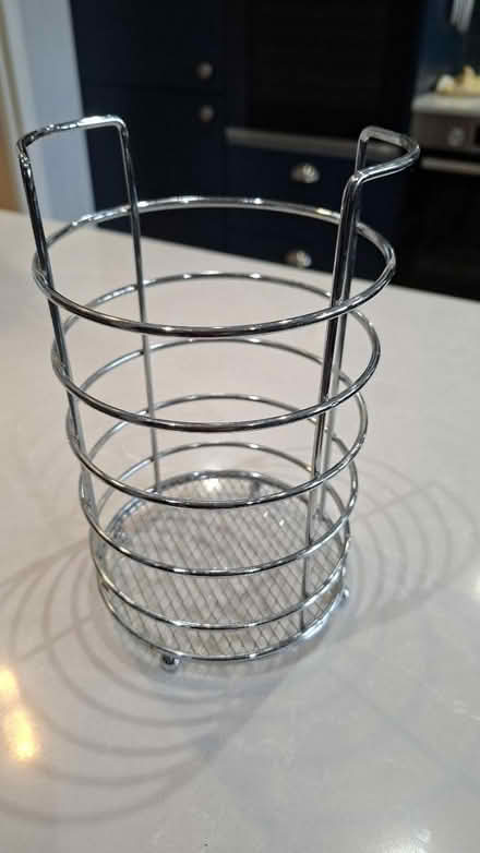 Photo of free Kitchen utensil caddy (North Leigh OX29) #1
