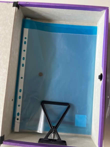 Photo of free lots of filing folders (Archway N19) #2