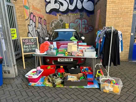 Photo of free LOTS OF STUFF! At Freegle FREE SHOP (The Level BN1) #4