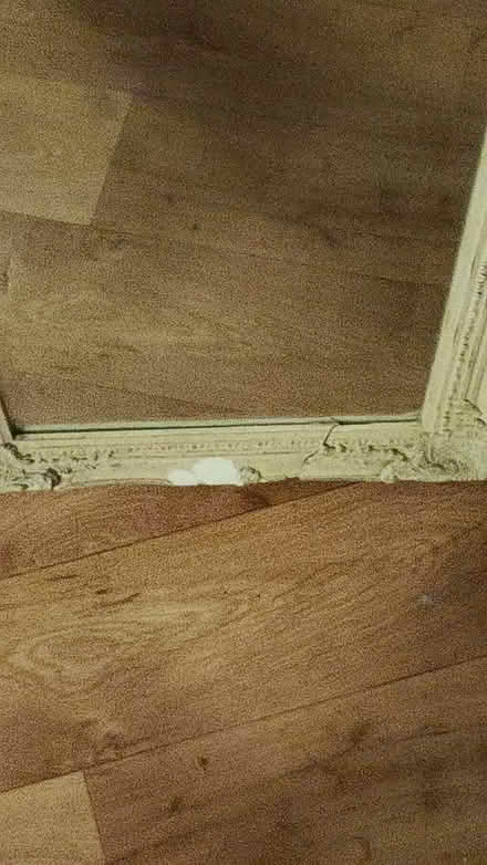 Photo of free standing mirror (brick lane E1) #2