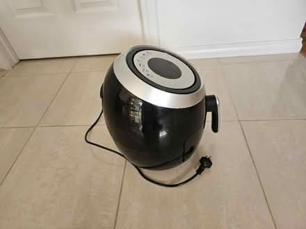 Photo of free Air fryer (Mount Waverley) #3