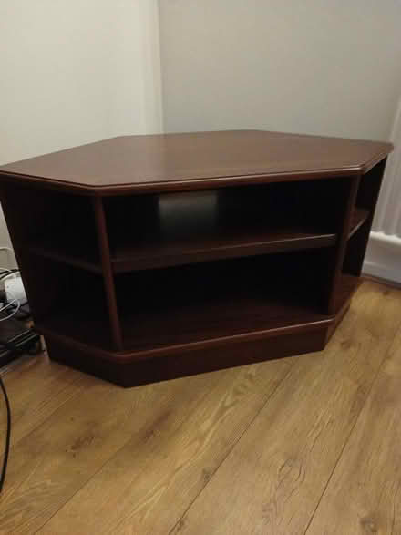 Photo of free TV stand (RG10 Twyford) #1