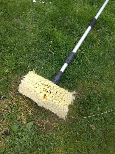 Photo of free Extending window wash pole (South Hitchin, SG4 9) #2