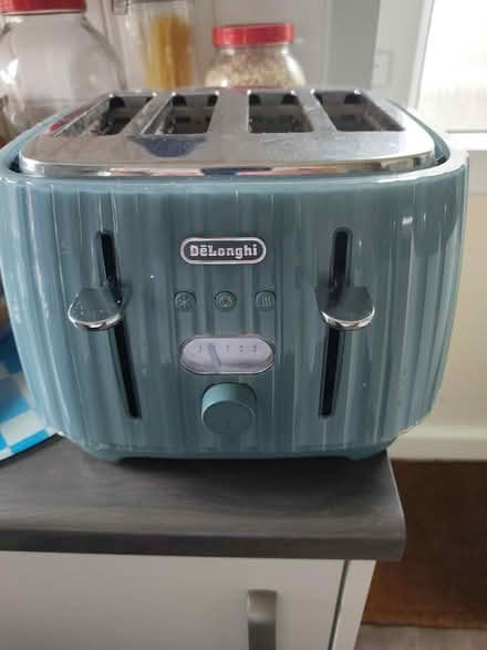Photo of free 4 slice toaster (TN39) #1