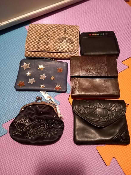 Photo of free 6 x small purses (RG6 near Palmer Park) #1