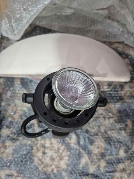 Photo of free 2 lights (UB5 Northolt) #2