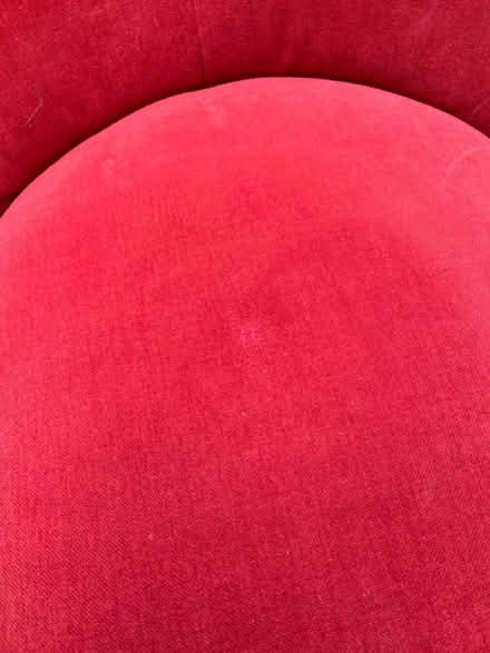 Photo of free Comfy contemporary red chair (wallingford OX10) #2