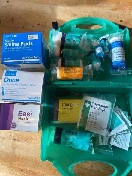Photo of free First Aid box & items (Lightpill GL5) #1