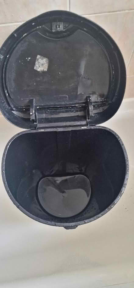 Photo of free Bin (Walthamstow E17) #3