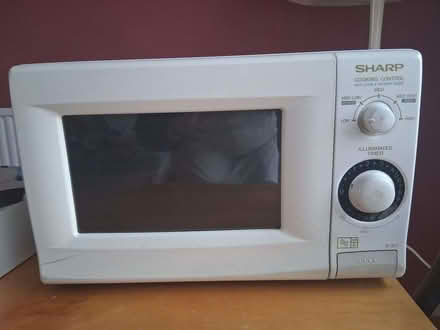 Photo of free Microwave - old but still functioning (New Marston OX3) #1