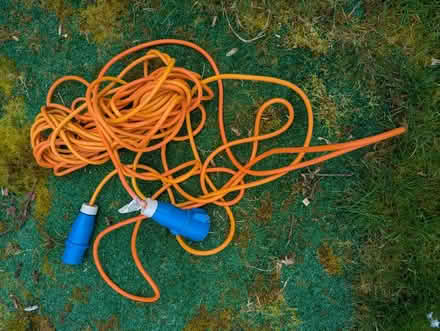 Photo of free Power cable with commando plugs (Kenpshott RG22) #1