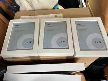 Photo of free Three Photo Frames (CT11) #1