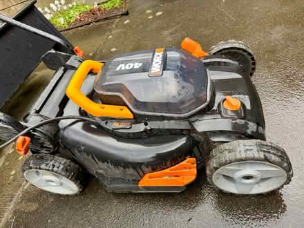Photo of free Non-working Lawnmower (Wallingford) #3