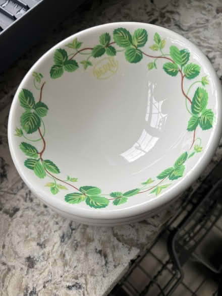 Photo of free 4 small ceramic serving bowls (Kempston) #1