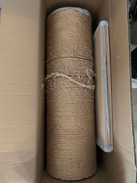 Photo of free Used cat scratch post (islington N1) #1