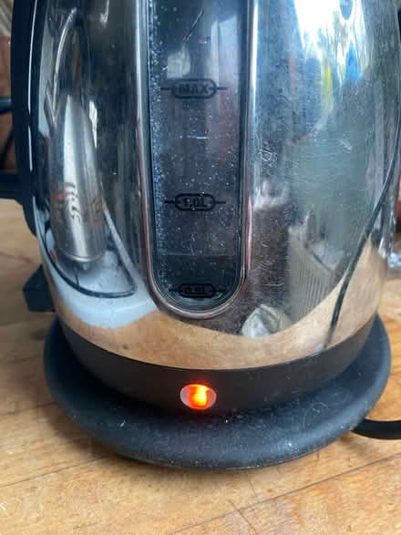 Photo of free Dualit Electric Kettle in working order (Lightpill GL5) #2
